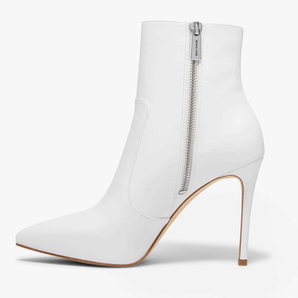 NWT Michael Kors Rue Stiletto Bootie Optic White Ankle Boot Size 6 - Picture 4 of 16